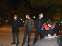 Kısıtlama Saatinde Yakalanınca ’Haberimiz Yoktu’ Dediler