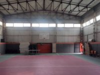 İzmir Valiliği Spor Salonunun Hastaneye Çevrildiği İddiasını Yalanladı