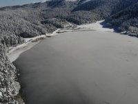 Abant Gölü’nün Yüzeyi Buz Tuttu