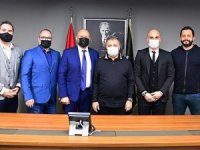 Ahmet Nur Çebi, Senica Kulübü Yöneticilerini Ağırladı