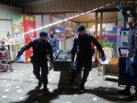 Annesini Öldürdükten Sonra Kaçmak İsteyen Şizofren Genç Babası Tarafından Yakalandı