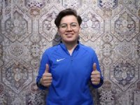 Başarısıyla Kadın Futboluna Işık Tutuyor
