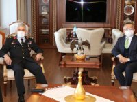 Jandarma Genel Komutanı Orgeneral Arif Çetin, Rize Valisi Kemal Çeber’i Ziyaret Etti