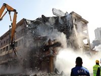Rize Belediye Bloklarındaki Yıkım Başladı