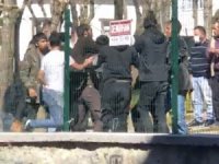 Beyoğlu’nda Gencin Boğazından Bıçaklandığı Meydan Kavgası Kamerada