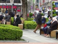 Korona Virüsün Çok Riskli İlleri Arasından Yer Alan Trabzon’da Park Ve Bahçeler Boş Kalmıyor