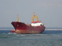 Bozcaada’da Karaya Oturan Gemi Kurtarıldı