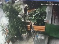 İstanbul’da Gasp Şüphelisi Polis Baskınından Kaçarken Çatıdan Düştü