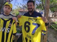 Mesut Özil’den Down Sendromlu Çocuğa 23 Nisan Sürprizi