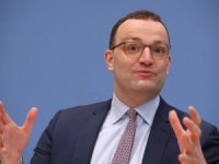 Almanya Sağlık Bakanı Spahn: "Salgının Üçüncü Dalgası Kırıldı"