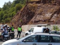 Yangın Nedeni İle Marmaris Datça Karayolu Trafiğe Kapandı