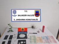 Jandarmadan 3 Şahsa Uyuşturucu Operasyonu