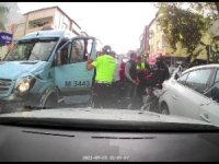 Kasklı Motosikletliye Kafa Attı