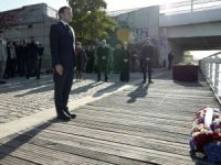 Fransa Tarihinde Bir İlk: Cumhurbaşkanı Macron Yüzlerce Cezayirlinin Öldürüldüğü Katliamın 60. Yıldönümünü Törenine Katıldı