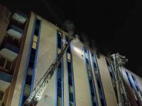 Başakşehir’de 8 Katlı İş Yerinde Yangın