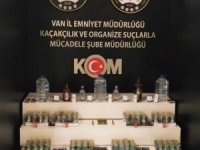 Van’da Sahte İçki Ve Cinsel İçerikli Ürün Operasyonu