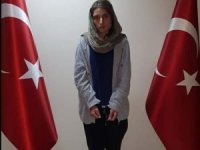 Mi̇t’in Operasyonuyla Pkk/kck’lı Terörist Pervin Arslan İle Örgütün Sözde Üst Düzey Sorumlularından Duran Kalkan’ın Korumalığını Yapan Emrah Adıgüzel Türkiye’ye Getirildi.
