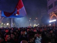 Trabzonsporlu Taraftarlar Sokağa Döküldü