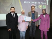 Rize'de Üniversite Öğrencileri “Gençlik ve Sosyal Medya” Söyleşisinde Buluştu