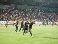Spor Toto Süper Lig: Corendon Alanyaspor: 3 - Beşiktaş: 3 (Maç Sonucu)