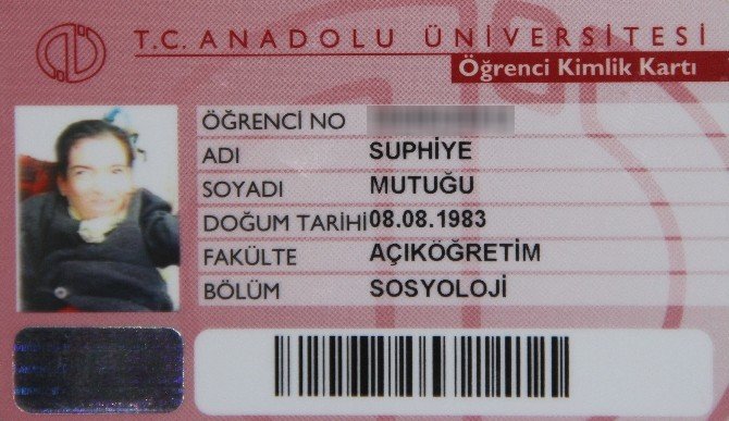 spastik engelli genc kiz universite okuyor kitap yaziyor