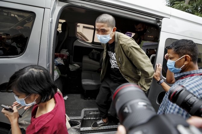 Tayland’da Monarşi Karşıtı Protestoların Liderlerine Gözaltı