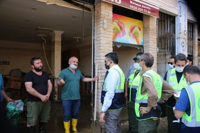Tarım Ve Orman Bakanı Pakdemirli Adana’daki Yangındaki İncelemelerinin Ardından Yeniden Giresun’daki Sel Bölgesine Geri Döndü