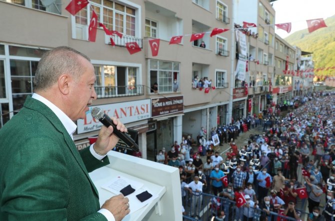 Cumhurbaşkanı Erdoğan Sel Bölgesi Dereli’de