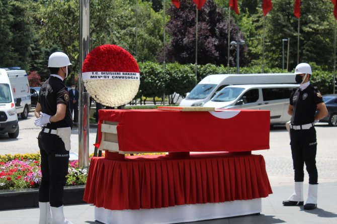 vefat eden baskonsolos yorulmaz icin disisleri bakanligi nda toren duzenlendi