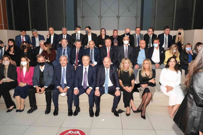 turk tekstil dunyasi gaziantep te doku kumas tasarim yarismasi nda bir araya geldi turk tekstil dunyasi gaziantep te doku kumas tasarim yarismasi nda bir araya geldi