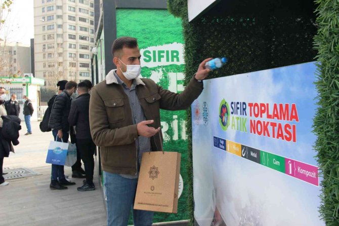 Konya Da 5 Plastik Veya Cam Sise Getirene Konyaspor Maci Bileti Verildi