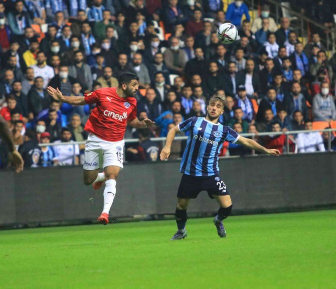 Spor Toto Süper Lig: Adana Demirspor: 0 - Kasımpaşa: 0 (Maç Devam Ediyor)