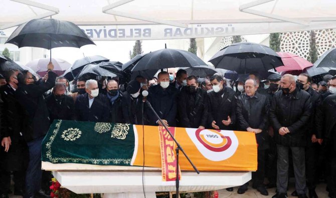 Galatasaray Eski Başkanı Mustafa Cengiz Son Yolculuğuna Uğurlandı