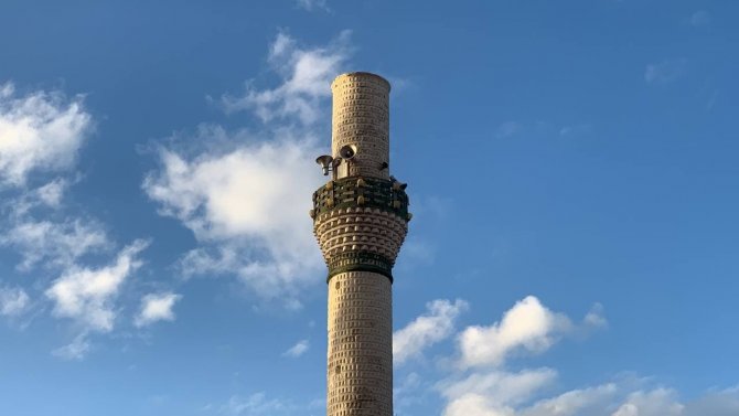 Şiddetli Fırtına Cami Minaresini Yıktı
