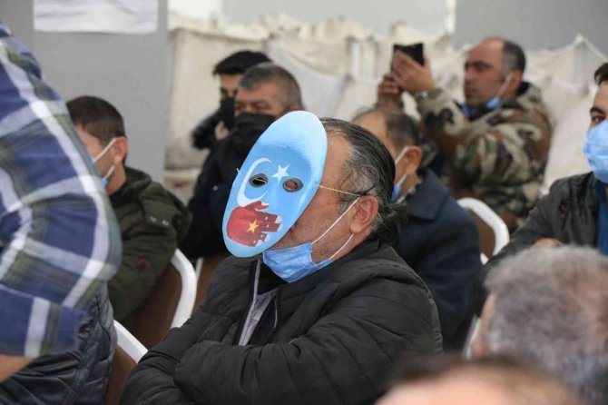 Yozgat’ta Perinçek’e Maskeli Protesto