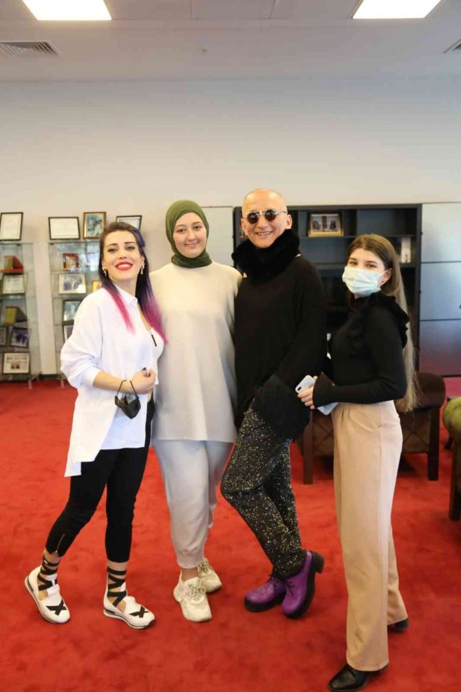 Avrasya Üniversitesi Ünlü Moda Tasarımcısını Ağırladı