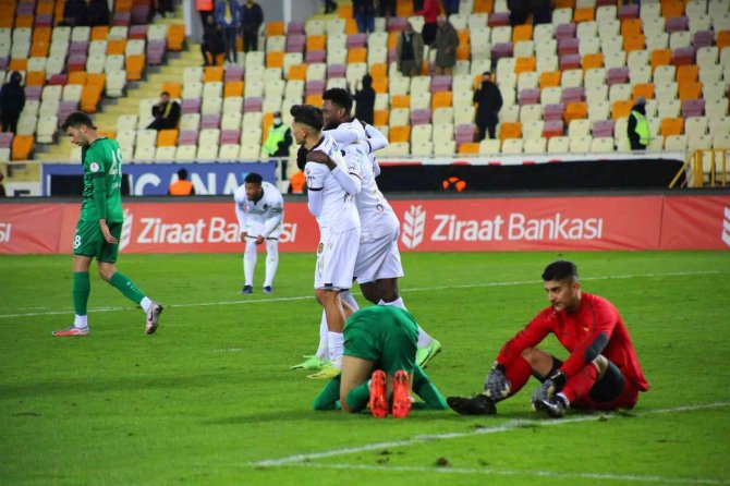 Ziraat Türkiye Kupası: Yeni Malatyaspor: 3 - Akhisarspor: 1
