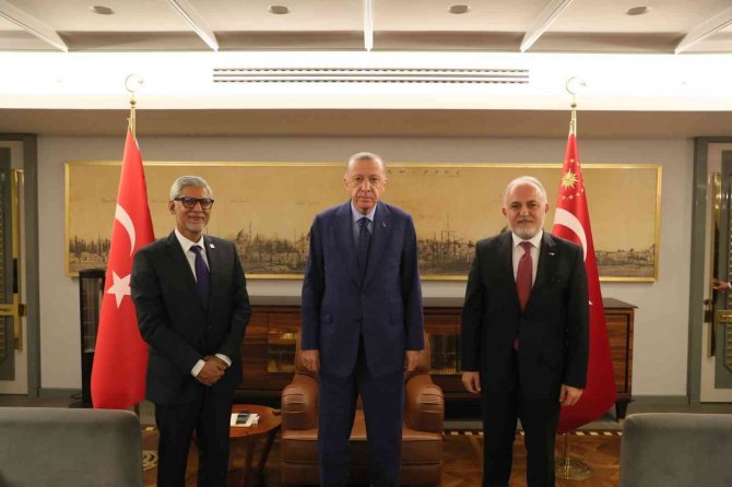 Cumhurbaşkanı Erdoğan, Kızılay Başkanı Kınık Ve Ifrc Genel Sekreteri Chapagain’i Kabul Etti