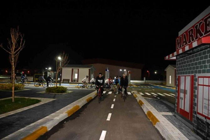 Bakan Soylu, Çocuk Trafik Eğitim Parkı’nın Açılışını Gerçekleştirdi
