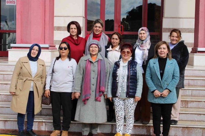 Aydınlı Kadın Muhtarlar, Ankara Yolcusu