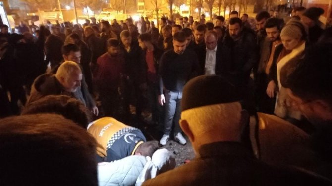 Diyarbakır’da Trenin Çarptığı Genç Öğretmen Ağır Yaralandı