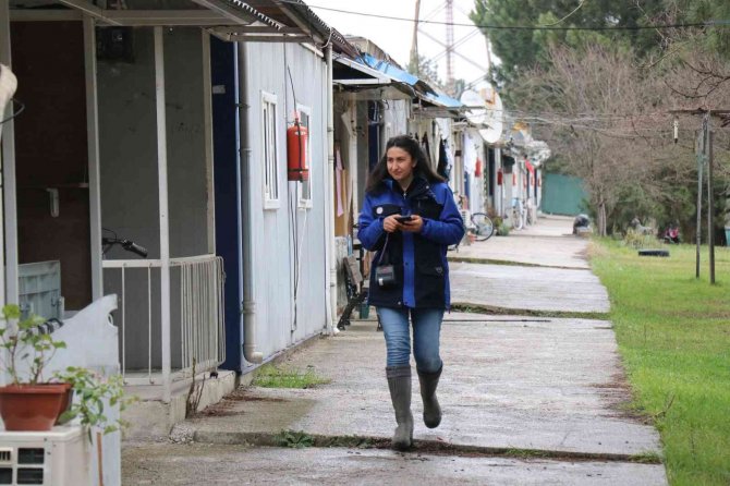 Sakarya’da Elektrik Sayaç Okuyucu Tek Kadın Olarak Çalışan Selinay İ̇şler: