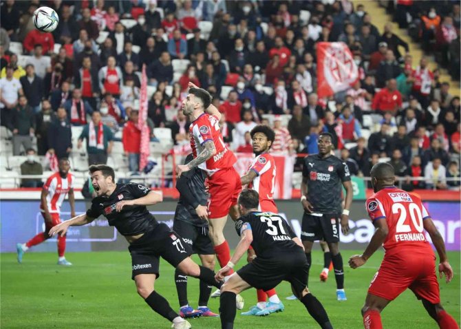 Ft Antalyaspor, Çıkışını Sürdürdü
