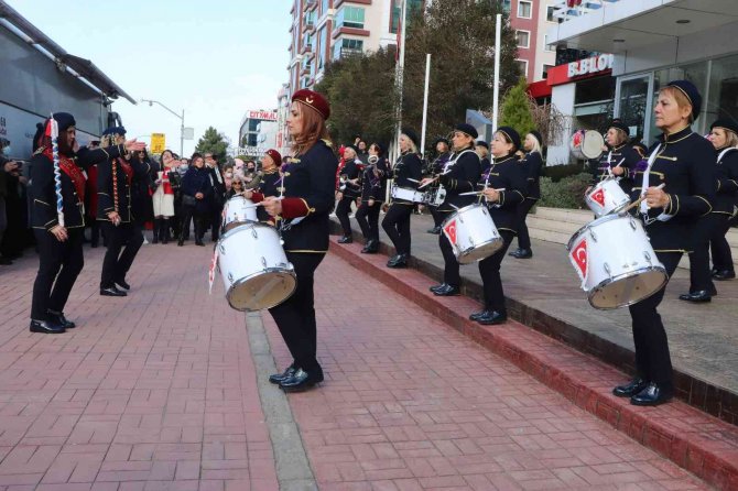 Bu Bandoda Erkeklere Yer Yok: Cumhuriyet Kadınları Bando Takımı