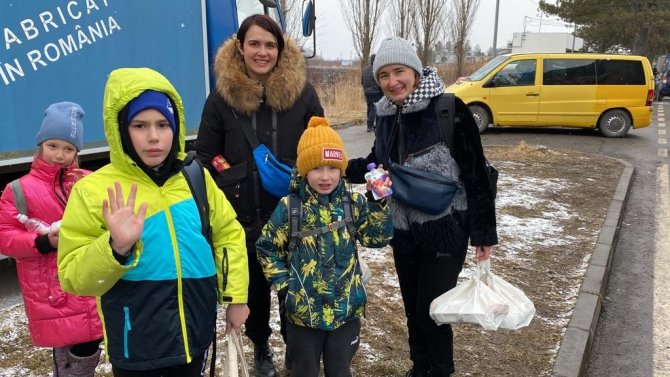 Umke Ekipleri Ukrayna-romanya Sınırında Sağlık Taraması Yapıyor