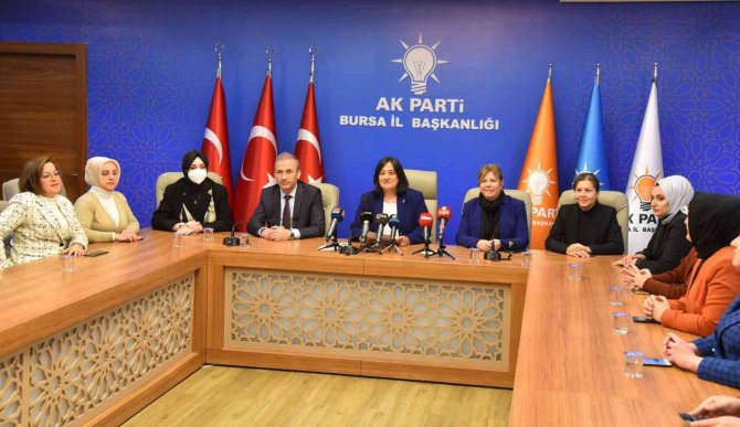 Ak Parti Bursa İ̇l Kadın Kolları Başkanı Emel Gözükara Durmaz: "Kadın-erkek Omuz Omuza Büyük Türkiye’yi İnşa Edeceğiz"