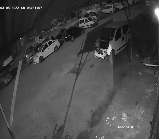 Kiralık Otomobil İle Hırsızlık Yapan ‘Oto Fareleri’ Yakalandı