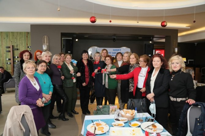 Başkan Arslan, Kadınlar Gününü Kutladı