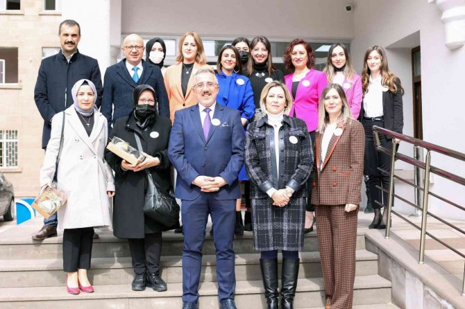 Nevşehir Belediye Başkanı Savran: "Kadınlarımızı Her Platformda Desteklemeye Devam Edeceğiz"