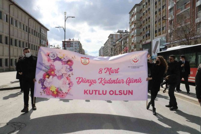 Sivas’ta Kadınlar İçin Yürüdüler